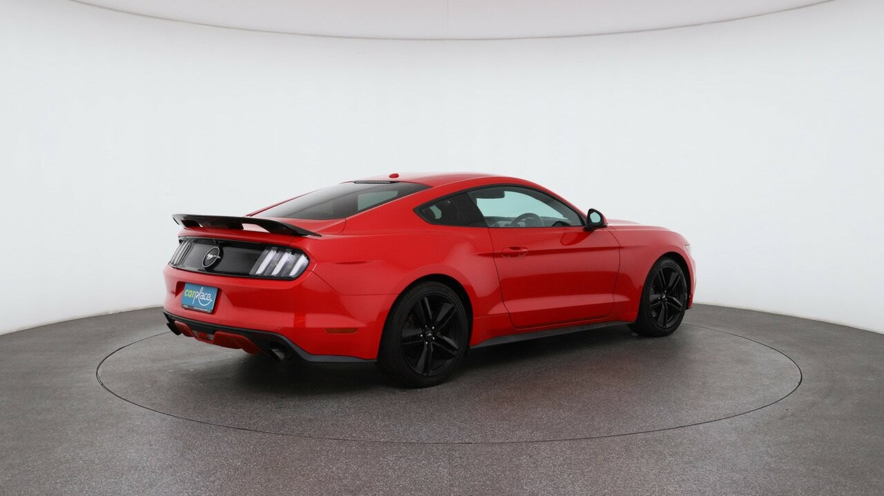 Ford Mustang image 3