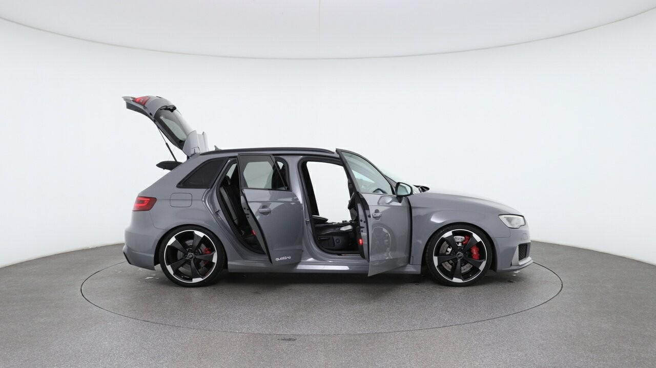Audi Rs3 image 4