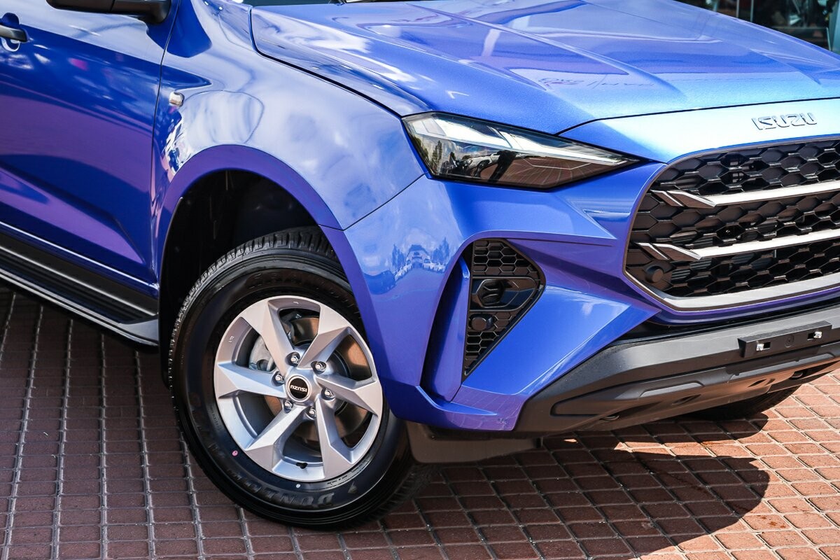 Isuzu Mu-x image 2