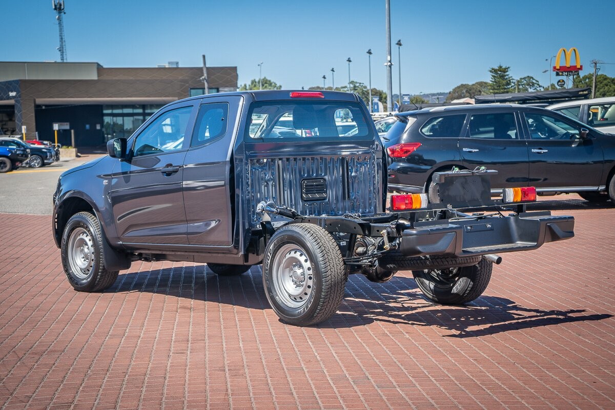 Isuzu D-max image 4