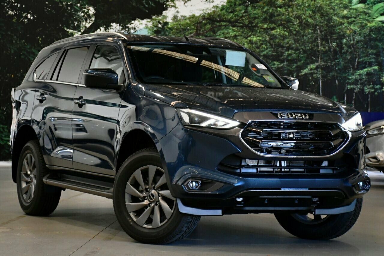 Isuzu Mu-x image 1