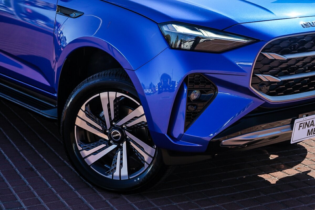 Isuzu Mu-x image 2