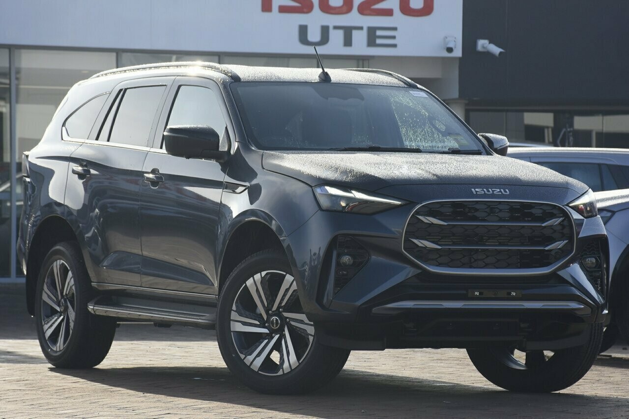 Isuzu Mu-x image 1