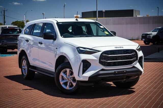 Isuzu Mu-x image 1