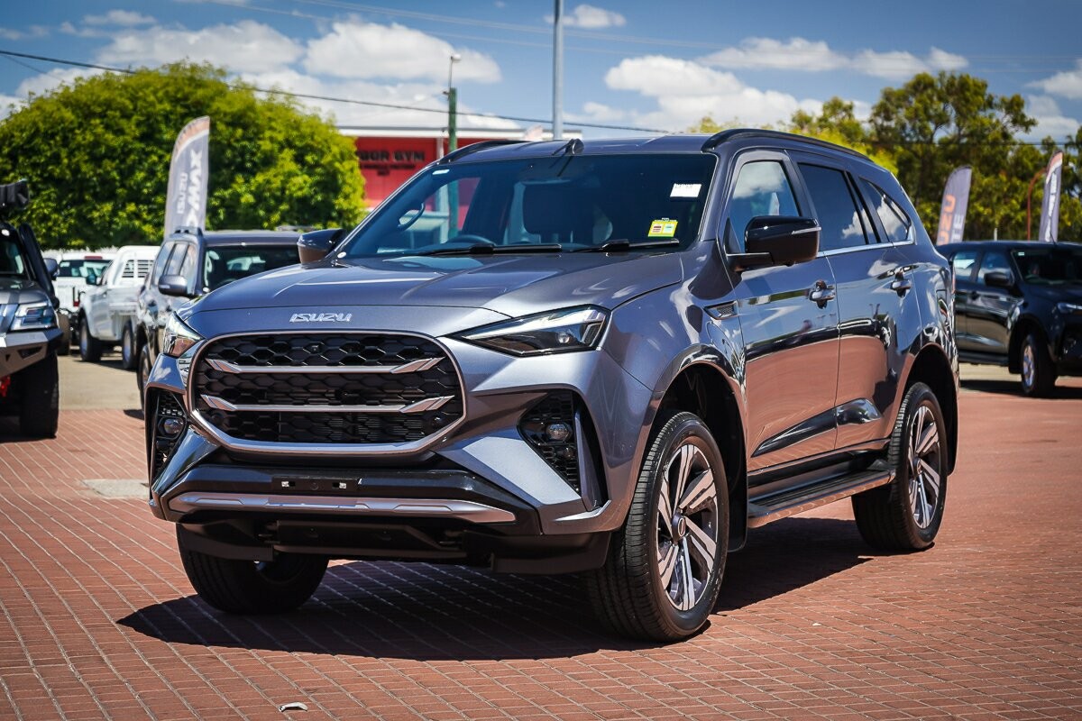 Isuzu Mu-x image 2