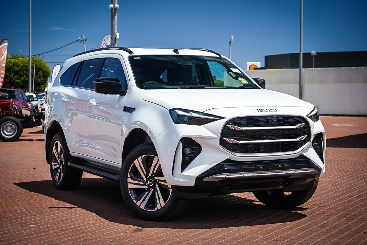 Isuzu Mu-x image 1