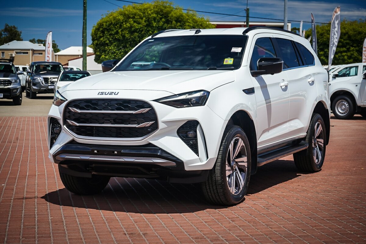 Isuzu Mu-x image 2