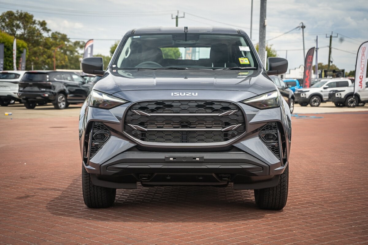 Isuzu Mu-x image 2