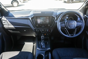 https://vehicle-cdn.autoleague.cloud/4052_50810756_10.jpg