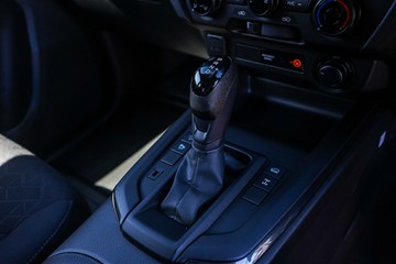 https://vehicle-cdn.autoleague.cloud/4052_50810756_17.jpg