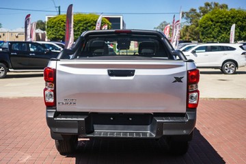 https://vehicle-cdn.autoleague.cloud/4052_50810816_8.jpg