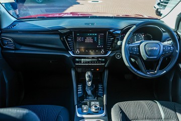 https://vehicle-cdn.autoleague.cloud/4052_50970929_10.jpg
