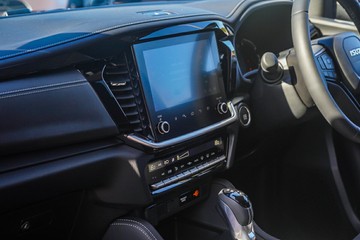 https://vehicle-cdn.autoleague.cloud/4052_50970929_13.jpg