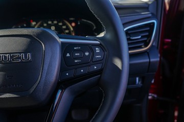 https://vehicle-cdn.autoleague.cloud/4052_50970929_17.jpg