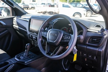 https://vehicle-cdn.autoleague.cloud/4052_51037956_11.jpg