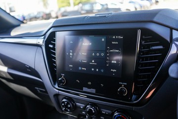 https://vehicle-cdn.autoleague.cloud/4052_51037994_15.jpg