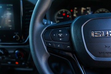 https://vehicle-cdn.autoleague.cloud/4052_51037994_16.jpg