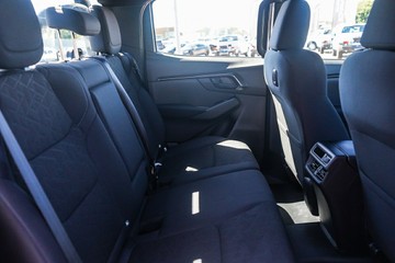 https://vehicle-cdn.autoleague.cloud/4052_51037994_22.jpg