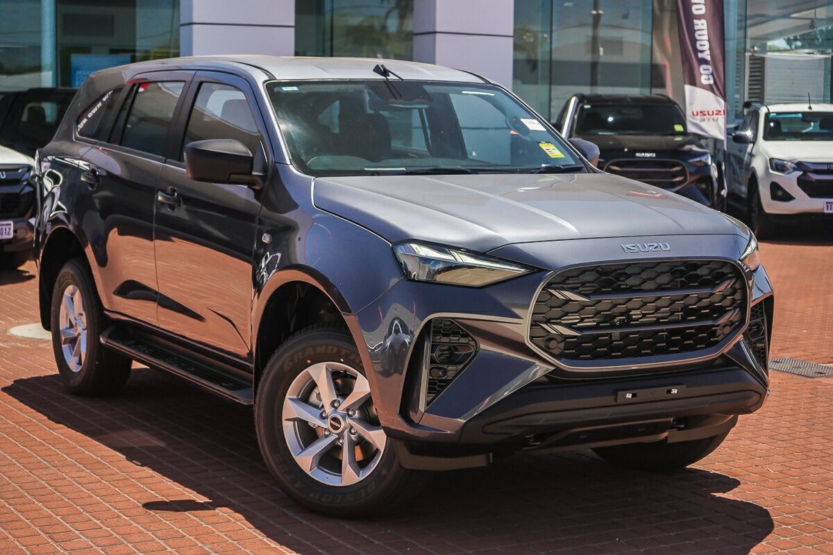 Isuzu Mu-x image 1