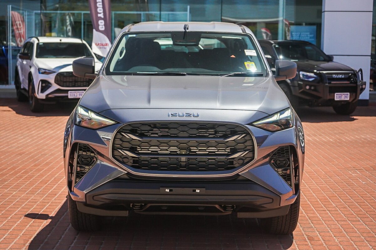 Isuzu Mu-x image 3