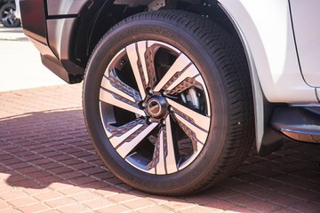 https://vehicle-cdn.autoleague.cloud/4052_51038417_6.jpg