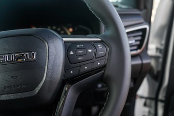 https://vehicle-cdn.autoleague.cloud/4052_51039619_17.jpg