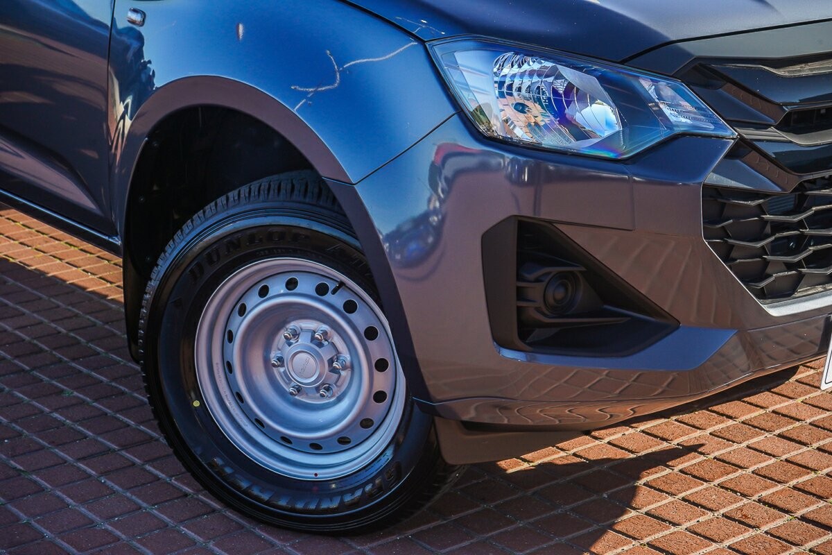 Isuzu D-max image 2
