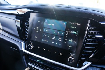 https://vehicle-cdn.autoleague.cloud/4052_60008754_18.jpg