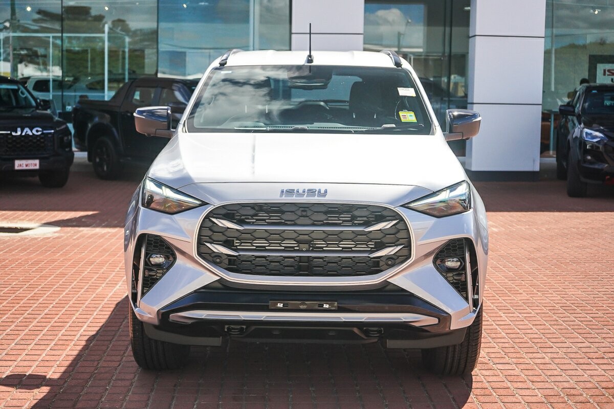 Isuzu Mu-x image 3