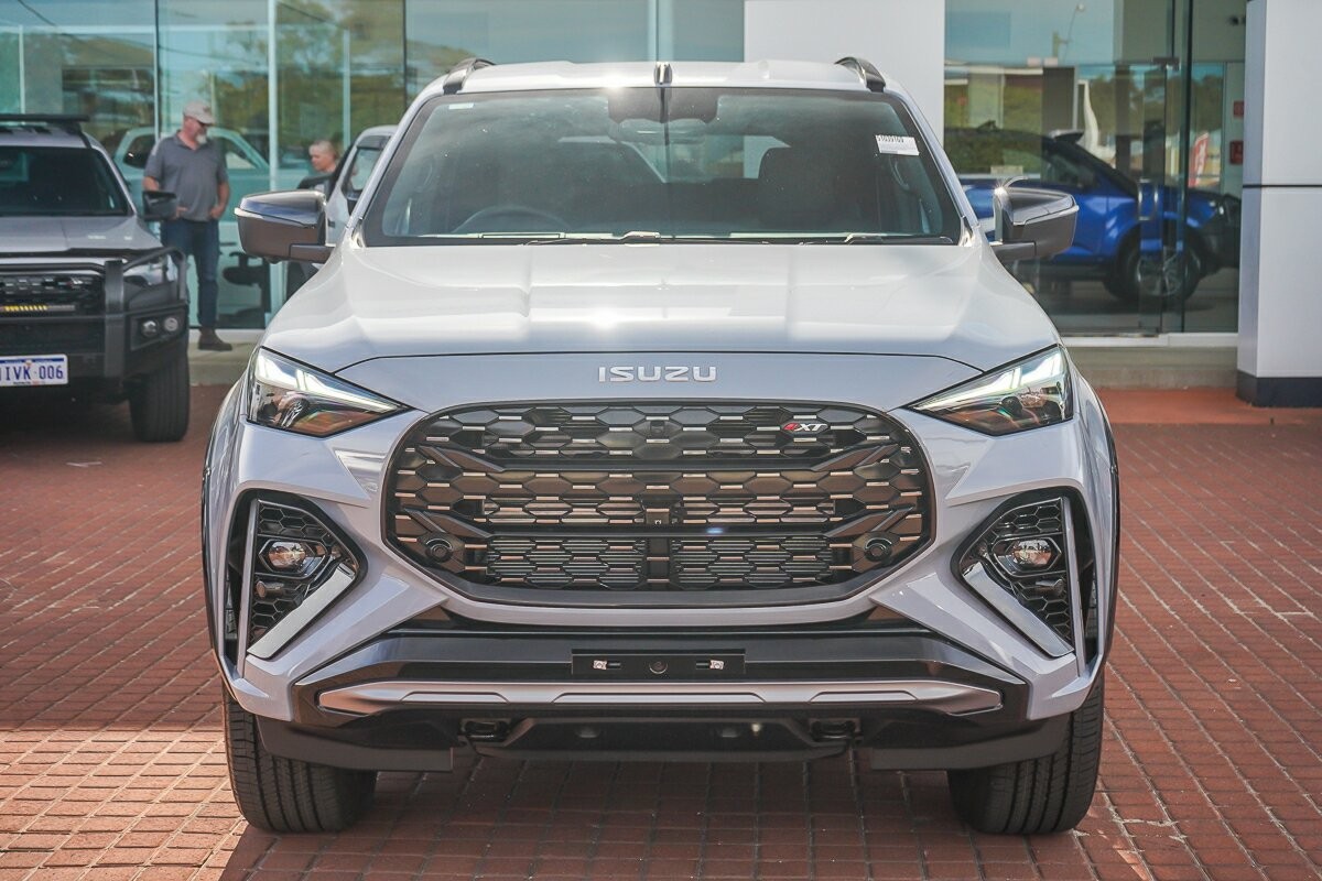 Isuzu Mu-x image 3