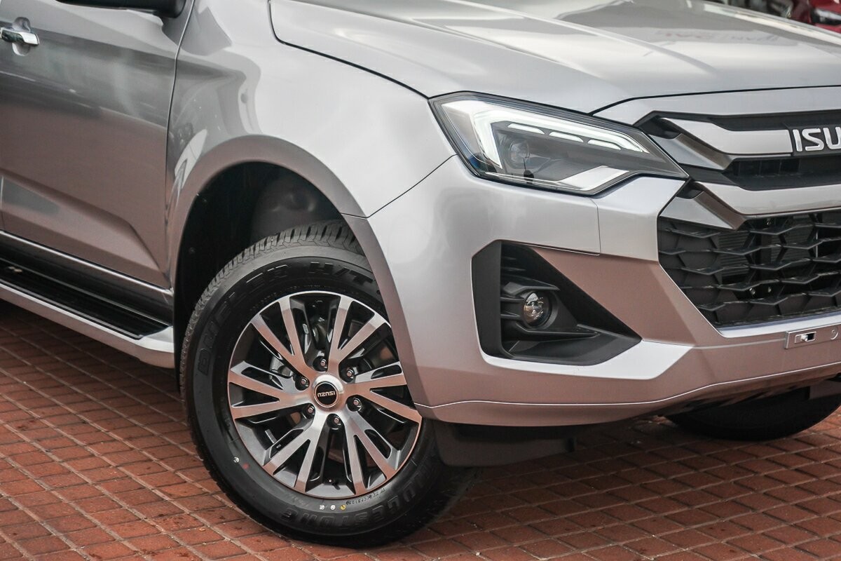 Isuzu D-max image 2