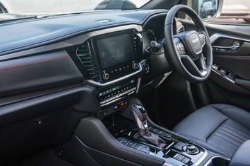 https://vehicle-cdn.autoleague.cloud/4052_60071297_12.jpg