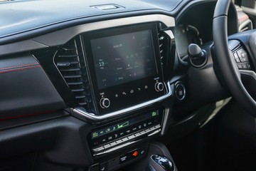 https://vehicle-cdn.autoleague.cloud/4052_60071297_13.jpg
