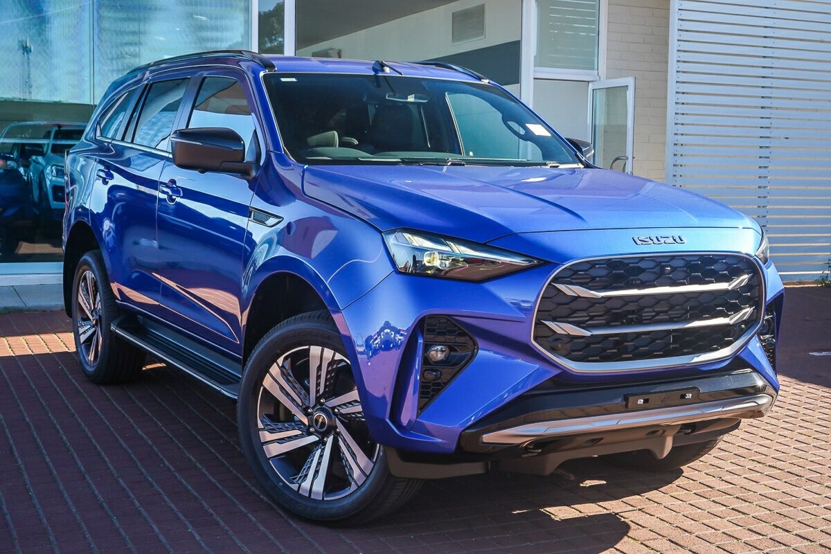 Isuzu Mu-x image 1
