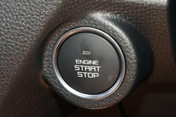 https://vehicle-cdn.autoleague.cloud/4052_60140438_10.jpg