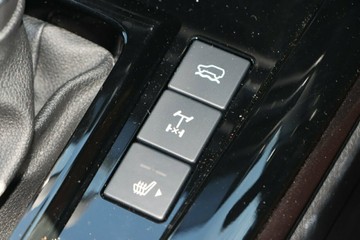 https://vehicle-cdn.autoleague.cloud/4052_60140438_12.jpg