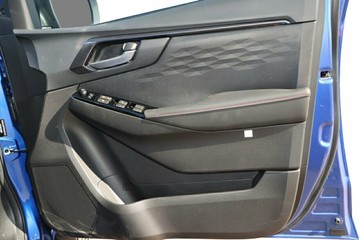 https://vehicle-cdn.autoleague.cloud/4052_60140438_5.jpg