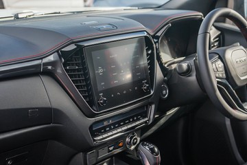 https://vehicle-cdn.autoleague.cloud/4052_60252598_13.jpg