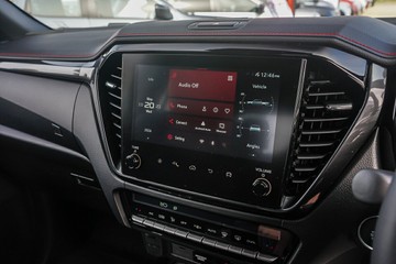 https://vehicle-cdn.autoleague.cloud/4052_60252598_14.jpg