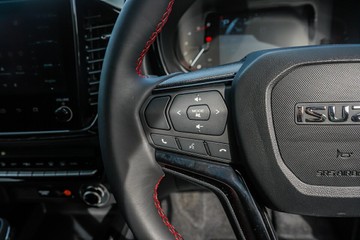 https://vehicle-cdn.autoleague.cloud/4052_60252624_15.jpg