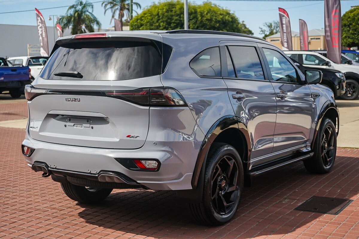 Isuzu Mu-x image 4