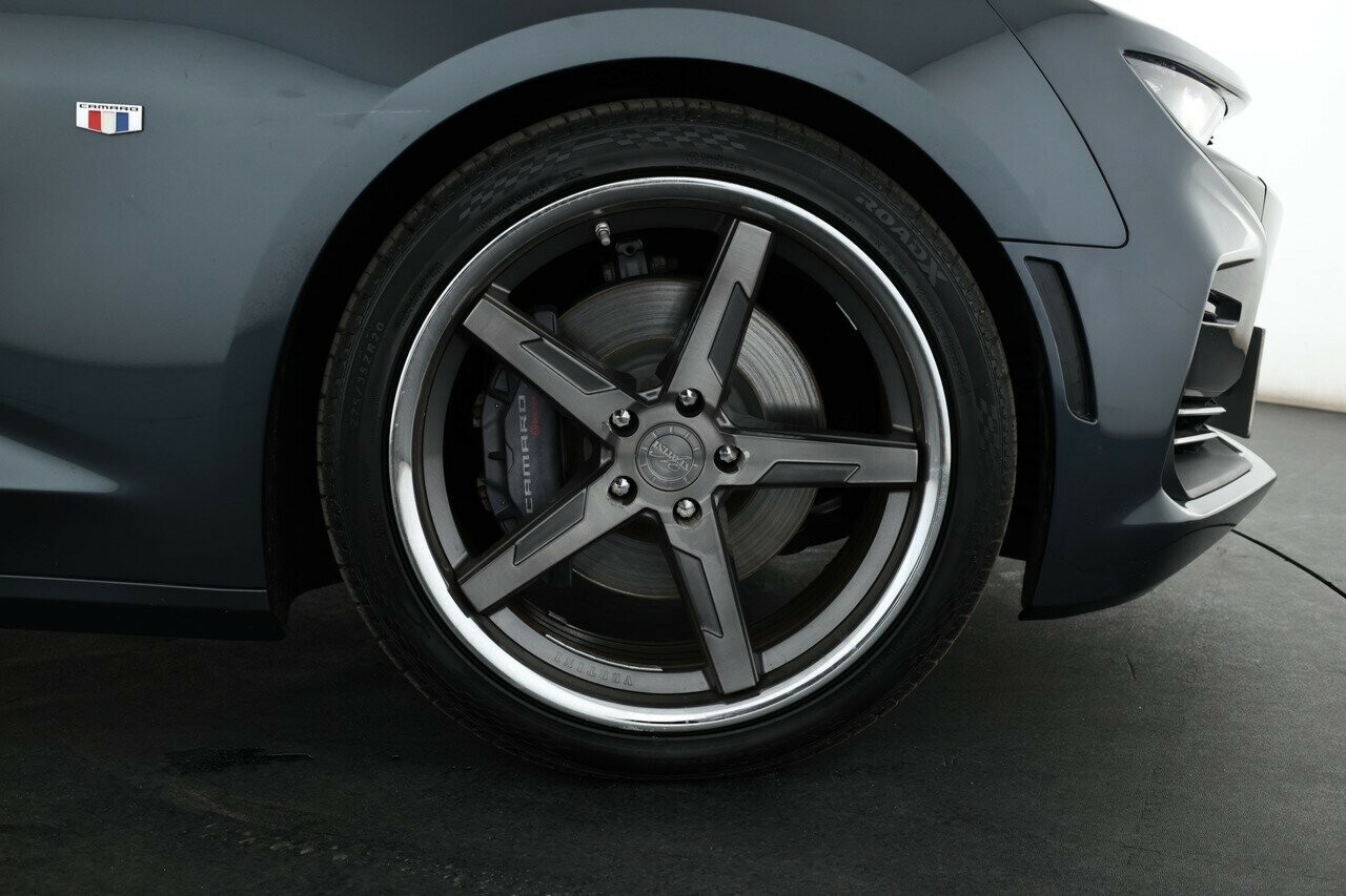 Chevrolet Camaro image 4