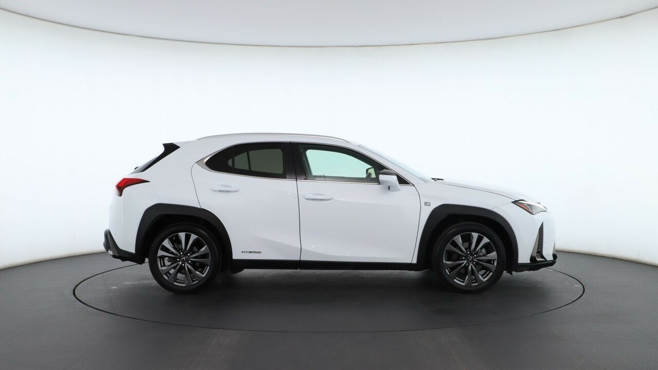 Lexus Ux image 3