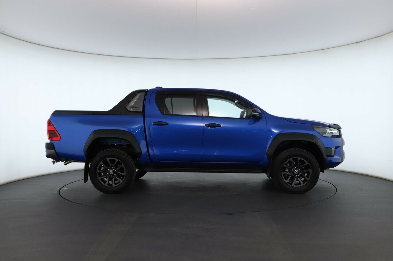Toyota Hilux image 3