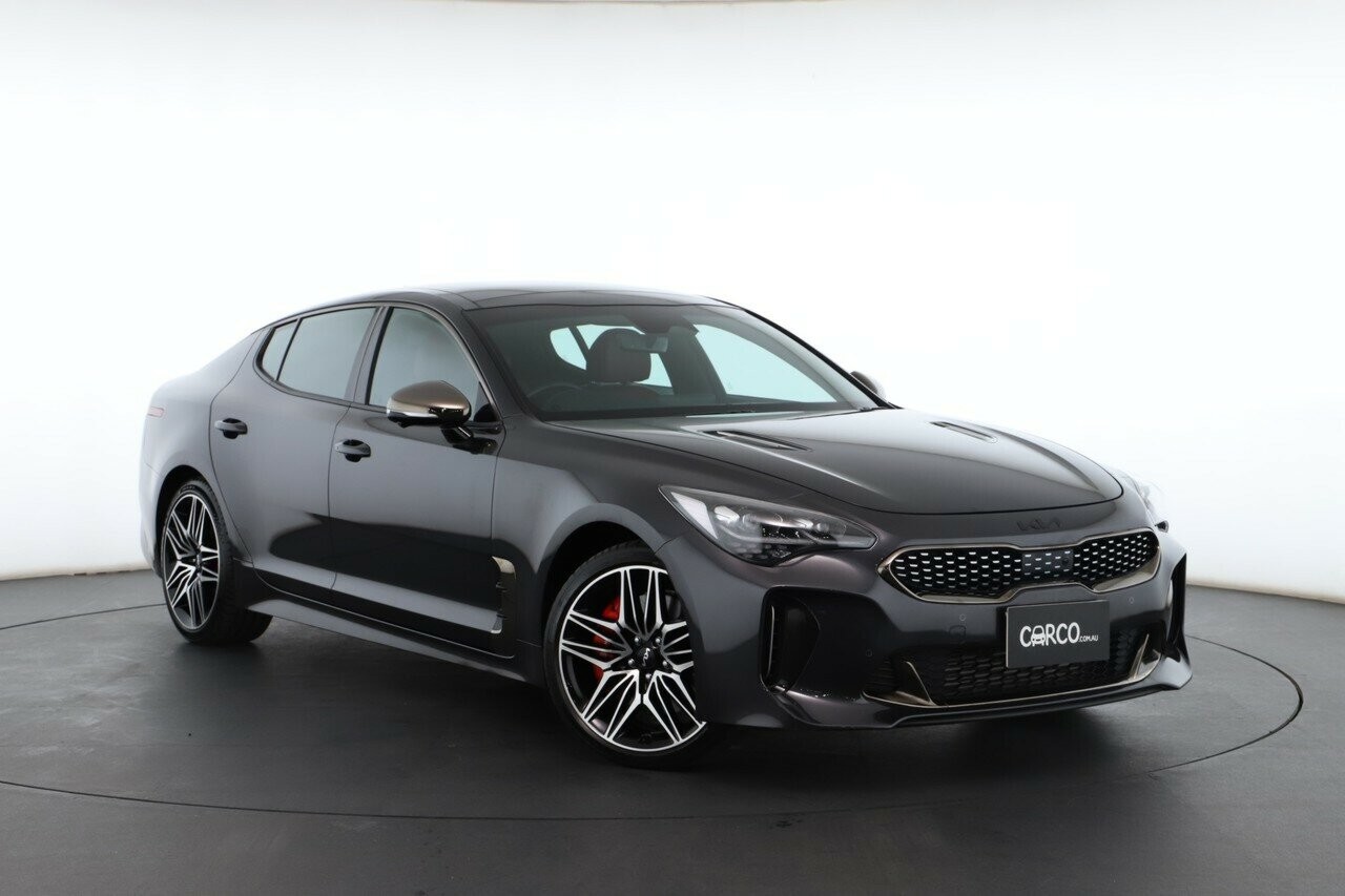 Kia Stinger image 1