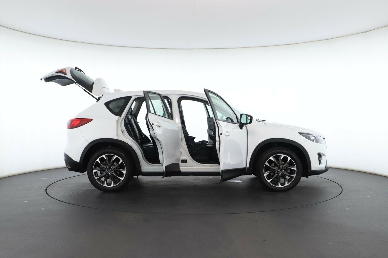 Mazda Cx-5 image 2