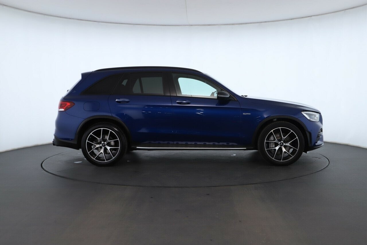 Mercedes Benz Glc-class image 3