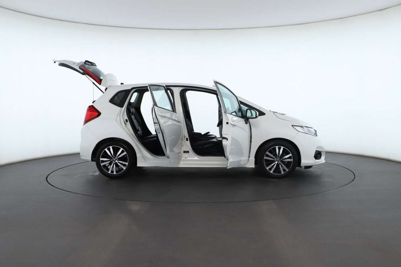 Honda Jazz image 2