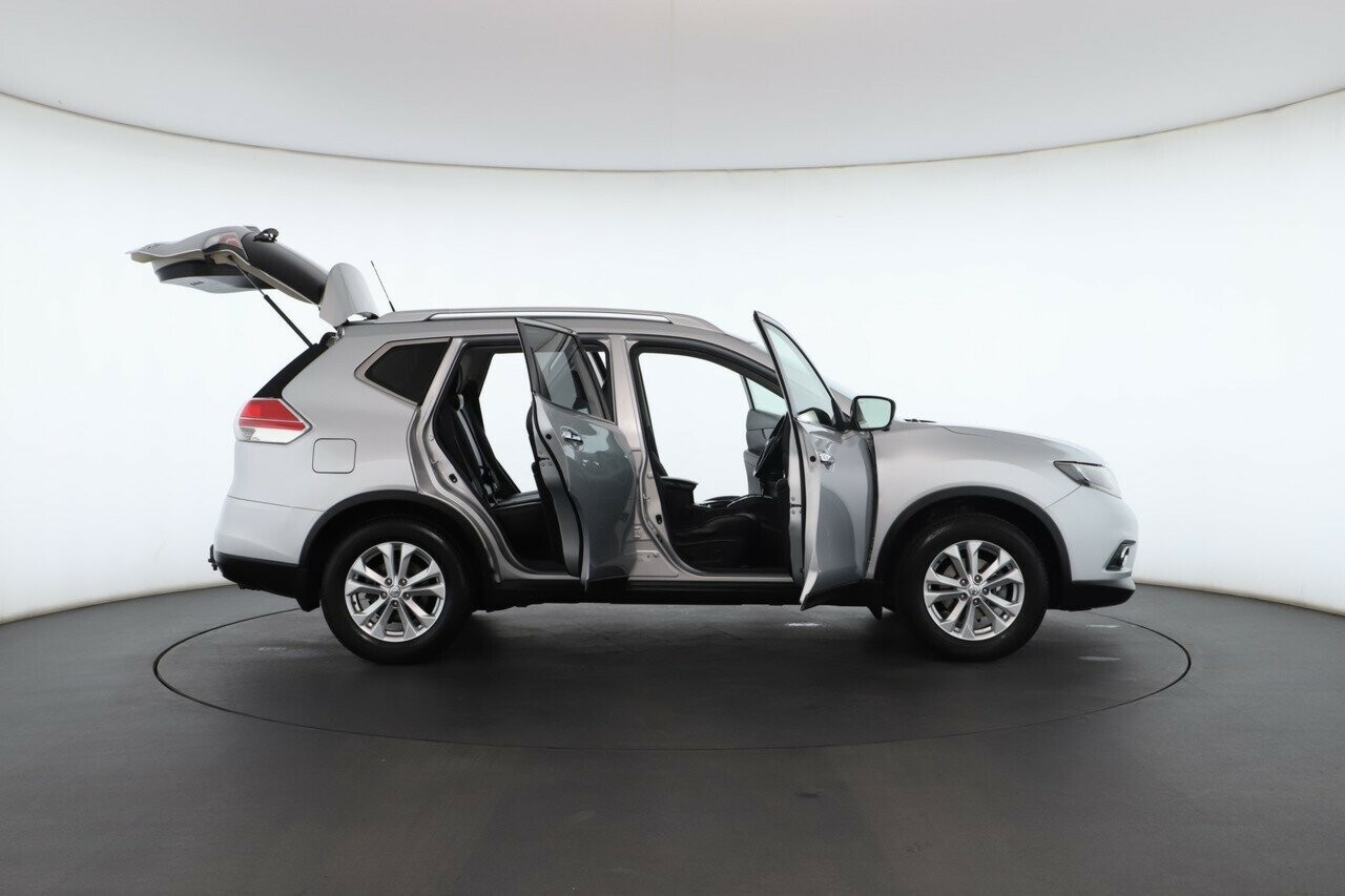 Nissan X-trail image 2