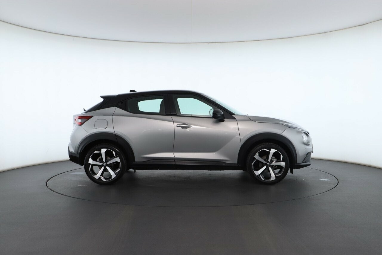 Nissan Juke image 3